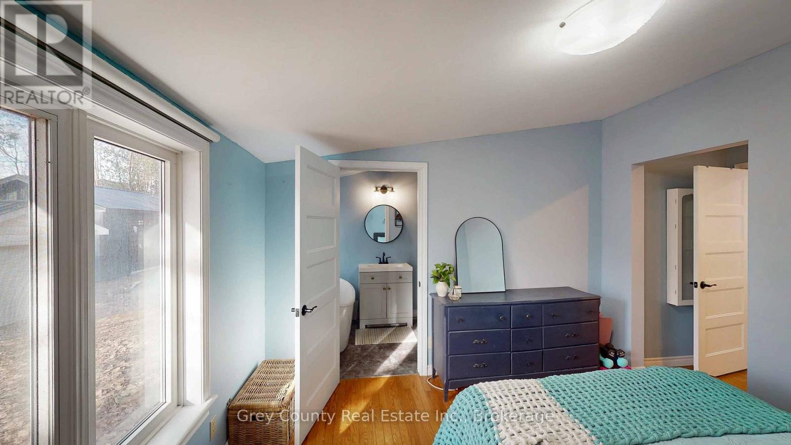 120 Mark Street W, Grey Highlands, Ontario  N0C 1H0 - Photo 33 - X12947454