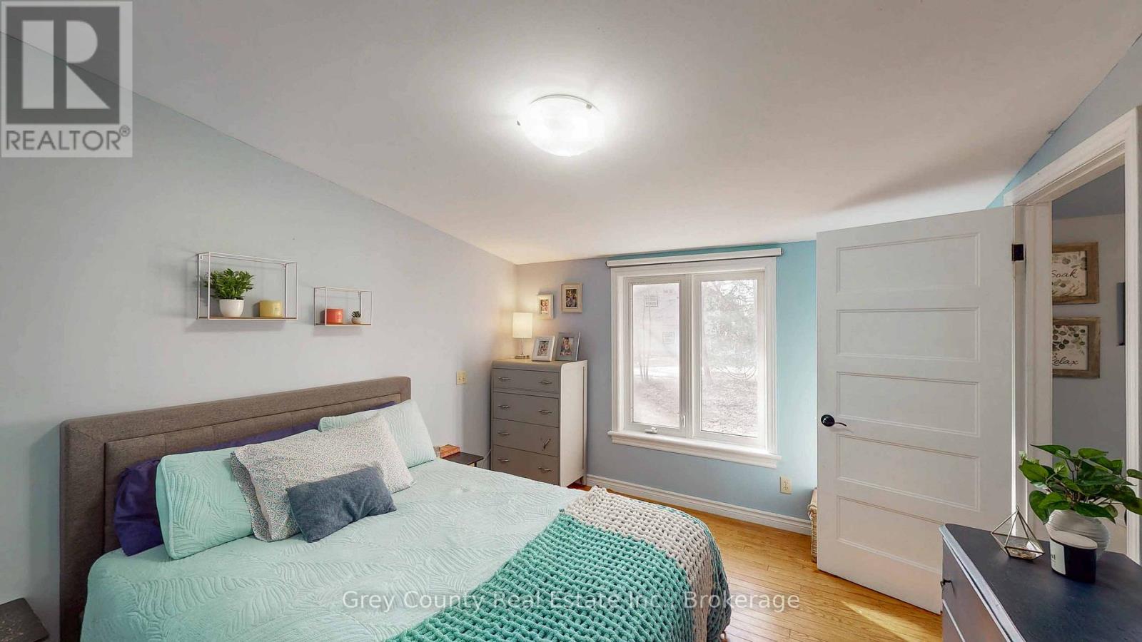 120 Mark Street W, Grey Highlands, Ontario  N0C 1H0 - Photo 34 - X12947454