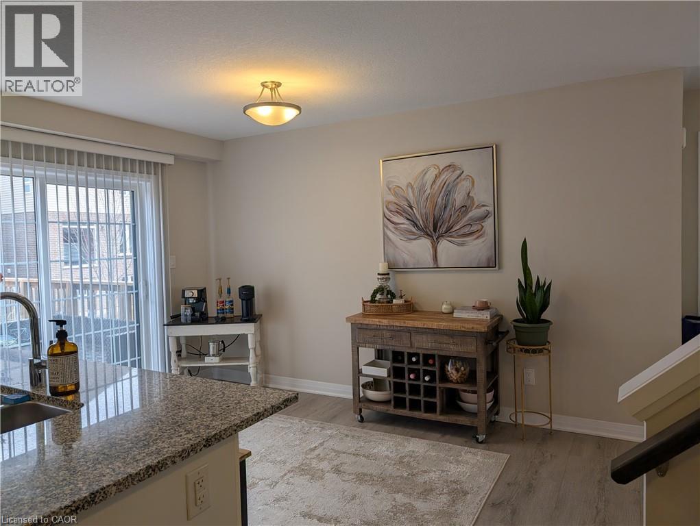 11 Sportsman Hill Street, Kitchener, Ontario  N2P 0J2 - Photo 3 - 40816704