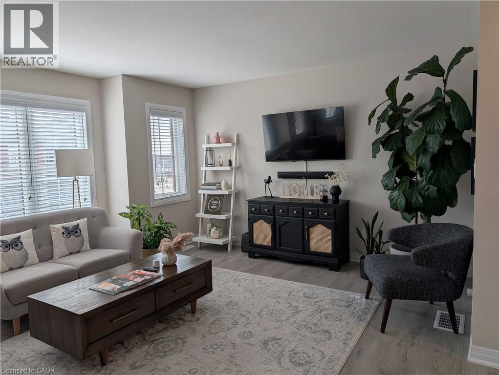 11 Sportsman Hill Street, Kitchener, Ontario  N2P 0J2 - Photo 5 - 40816704