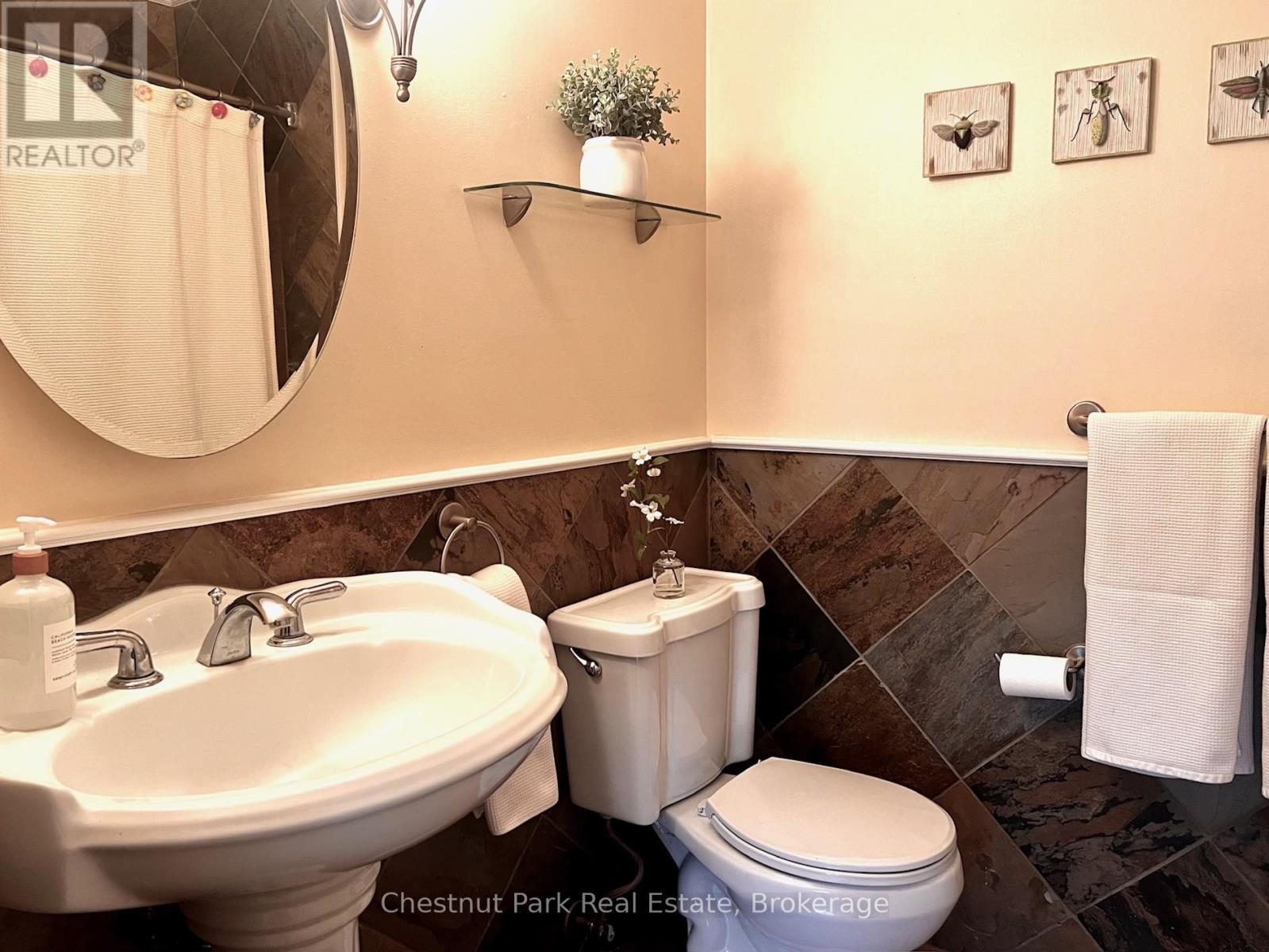 135 Christopher Avenue, Wasaga Beach, Ontario  L9Z 1S4 - Photo 13 - S12947514