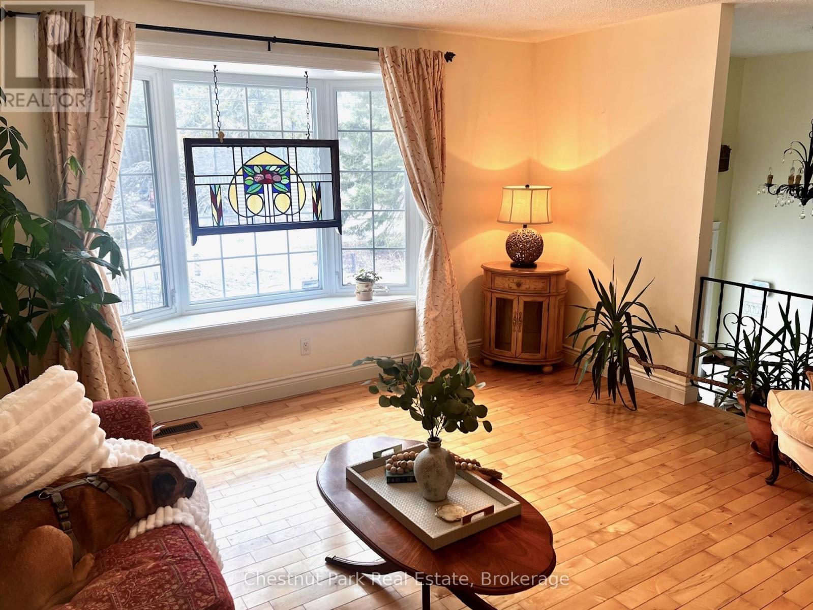 135 Christopher Avenue, Wasaga Beach, Ontario  L9Z 1S4 - Photo 7 - S12947514