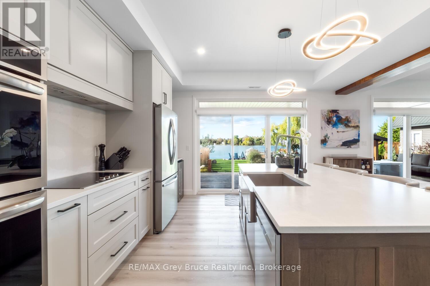 166 Country Side Drive, Chatsworth, Ontario  N0H 1G0 - Photo 13 - X12947580