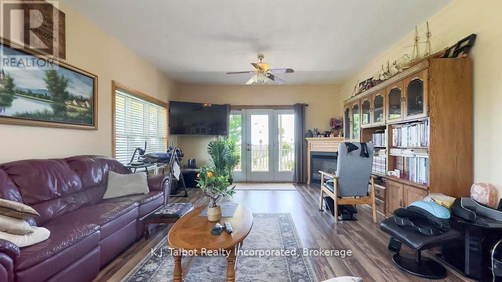 79823 Bluewater Highway, Central Huron, Ontario  N7A 3X8 - Photo 29 - X12947792