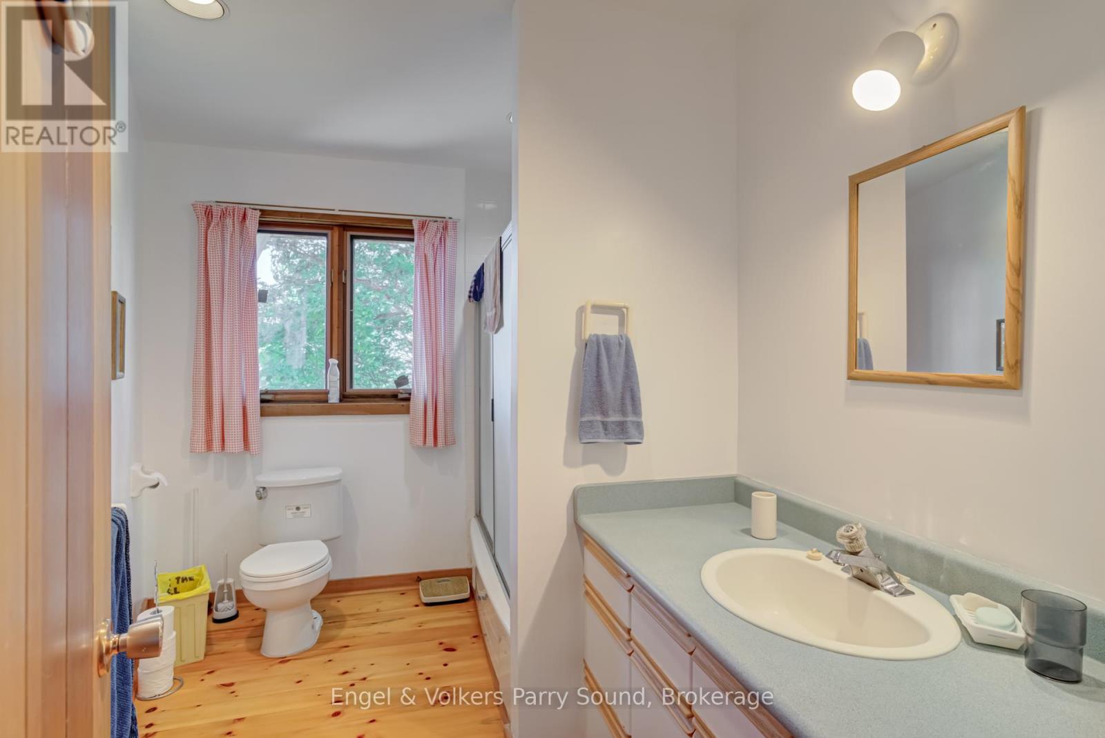 8 Island 29c, Carling, Ontario  P0G 1G0 - Photo 30 - X12947810