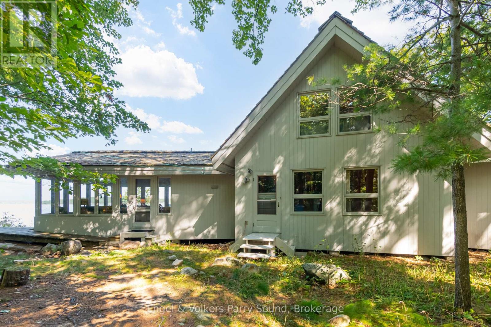 8 Island 29c, Carling, Ontario  P0G 1G0 - Photo 4 - X12947810