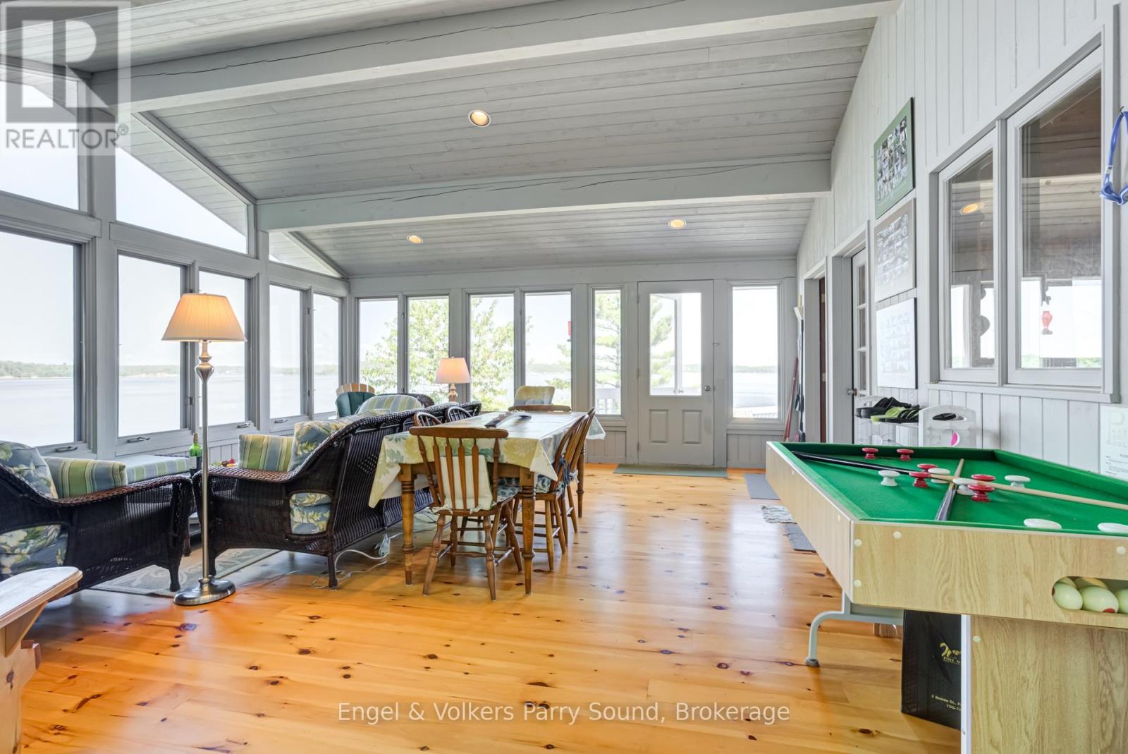 8 Island 29c, Carling, Ontario  P0G 1G0 - Photo 5 - X12947810