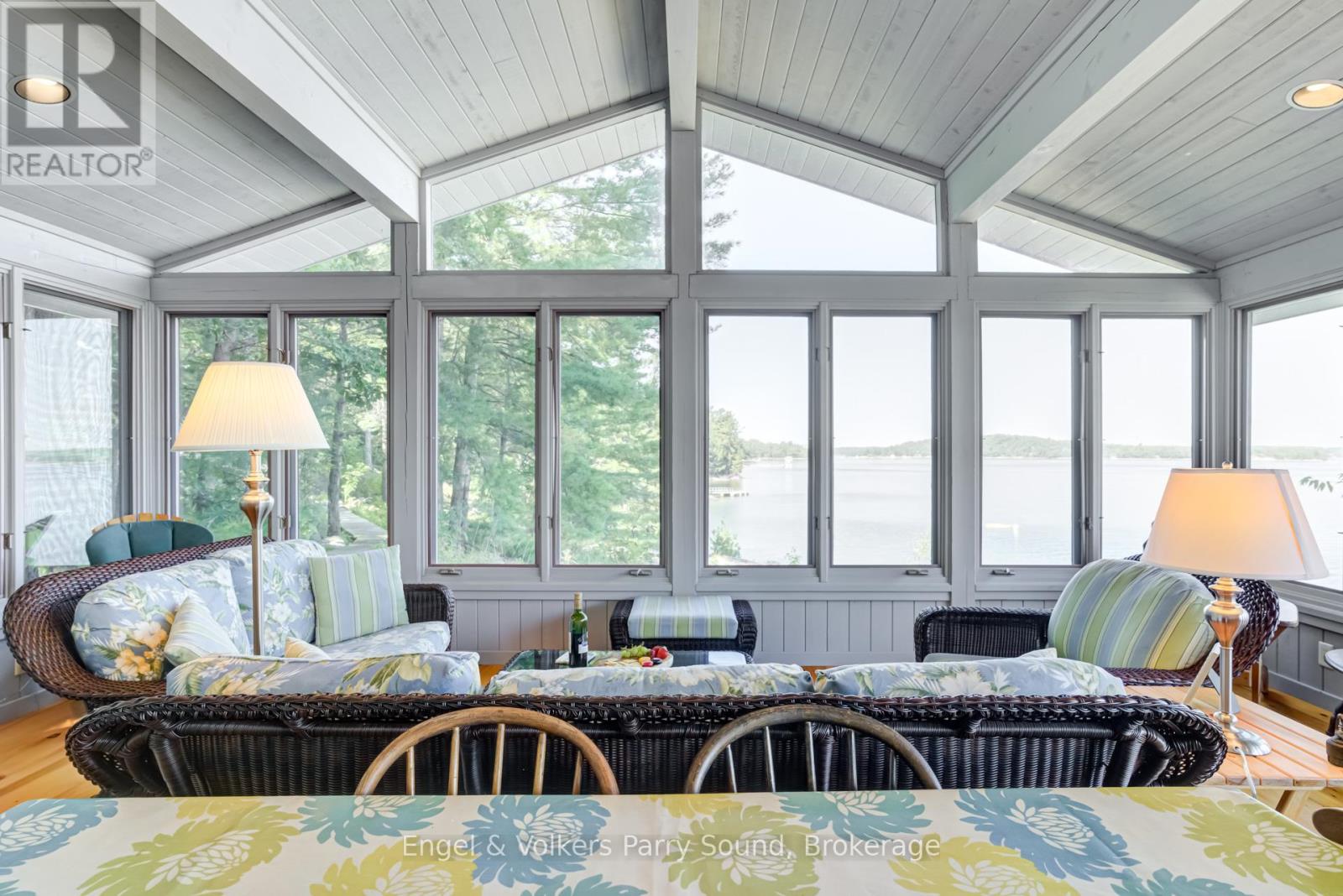 8 Island 29c, Carling, Ontario  P0G 1G0 - Photo 9 - X12947810