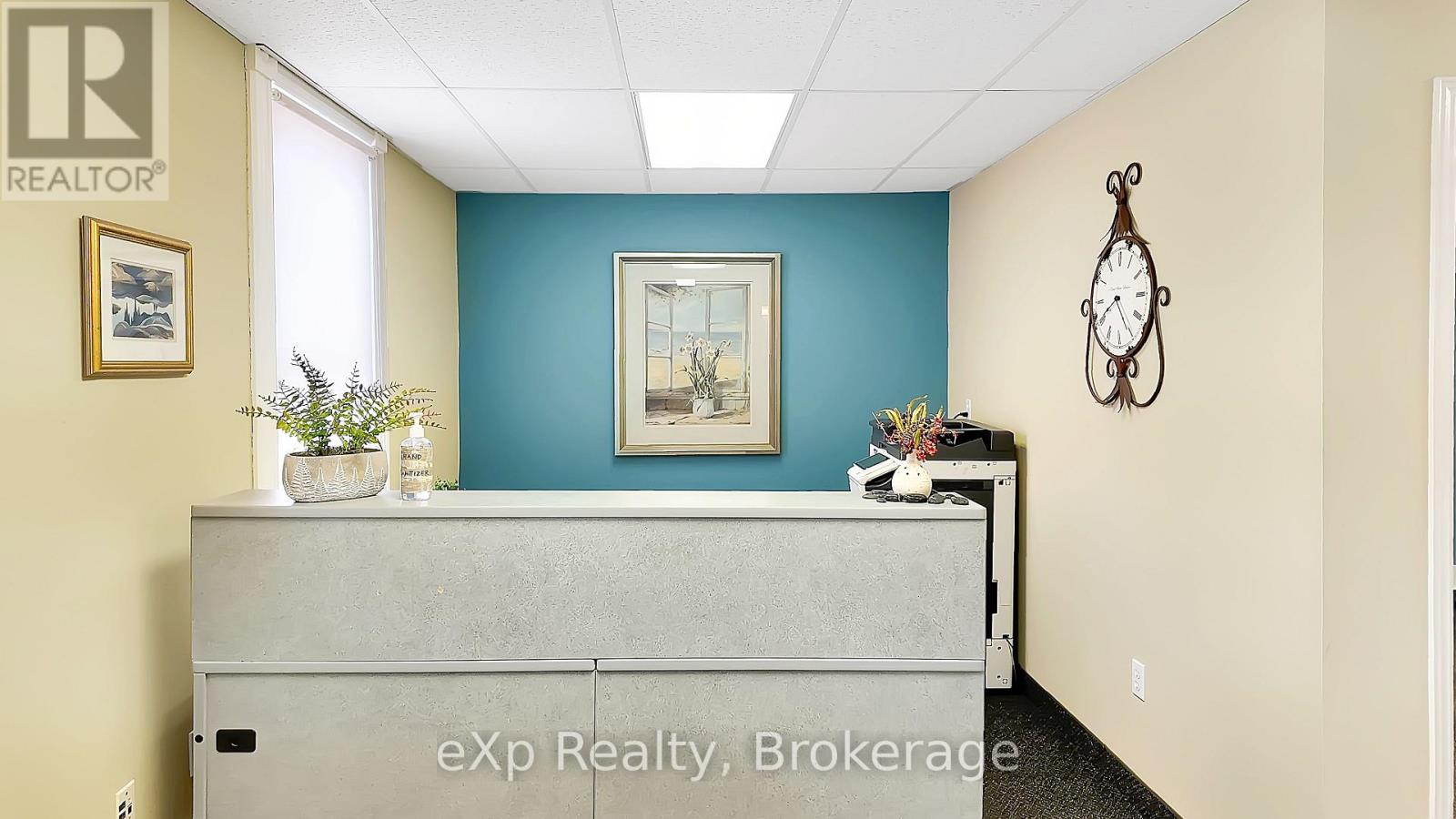 21 Grosvenor Street N, Saugeen Shores, Ontario  N0H 2L0 - Photo 4 - X12947904