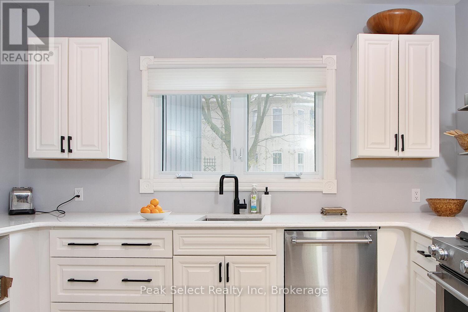 430 Albert Street, South Huron, Ontario  N0M 1S1 - Photo 10 - X12948050