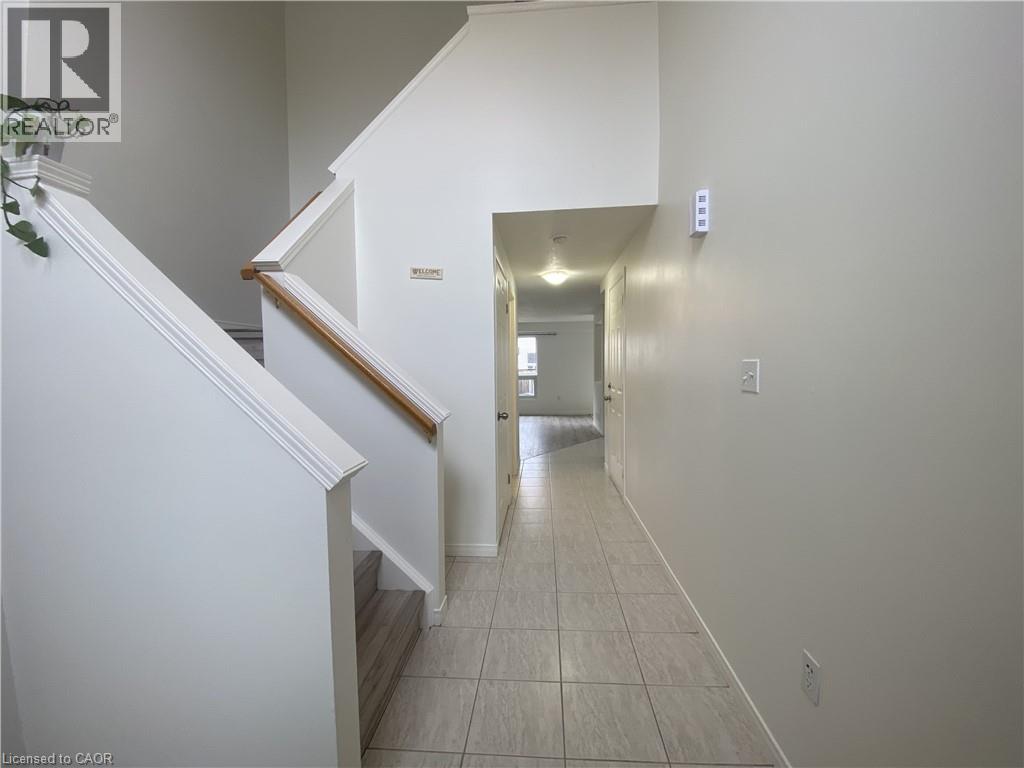 517 Virginia Creeper Street, Waterloo, Ontario  N2V 2W4 - Photo 4 - 40816935