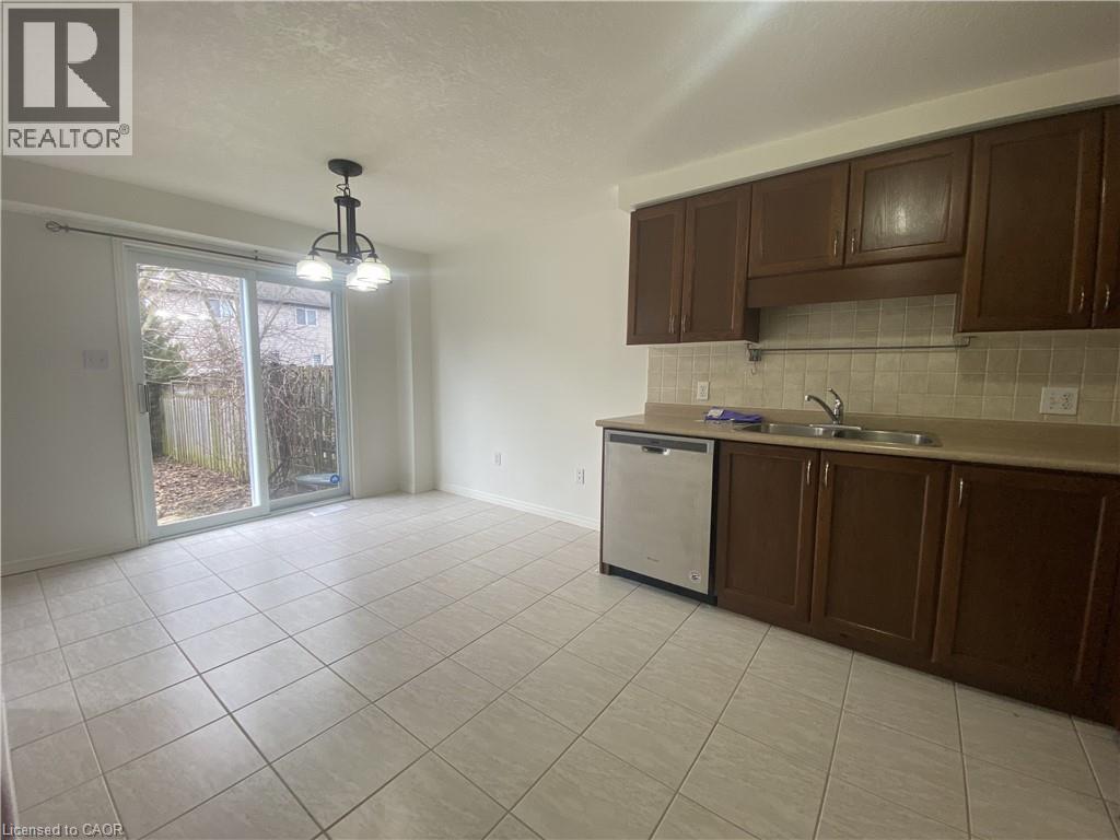 517 Virginia Creeper Street, Waterloo, Ontario  N2V 2W4 - Photo 7 - 40816935