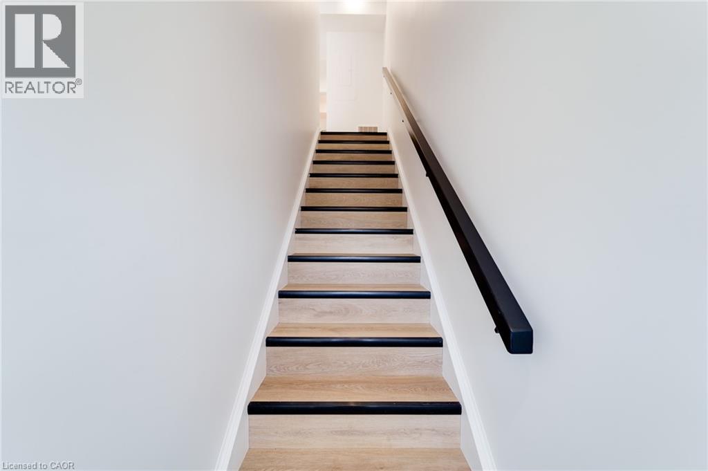 825 Stirling Avenue S Unit# 3, Kitchener, Ontario  N2M 3K4 - Photo 2 - 40815799