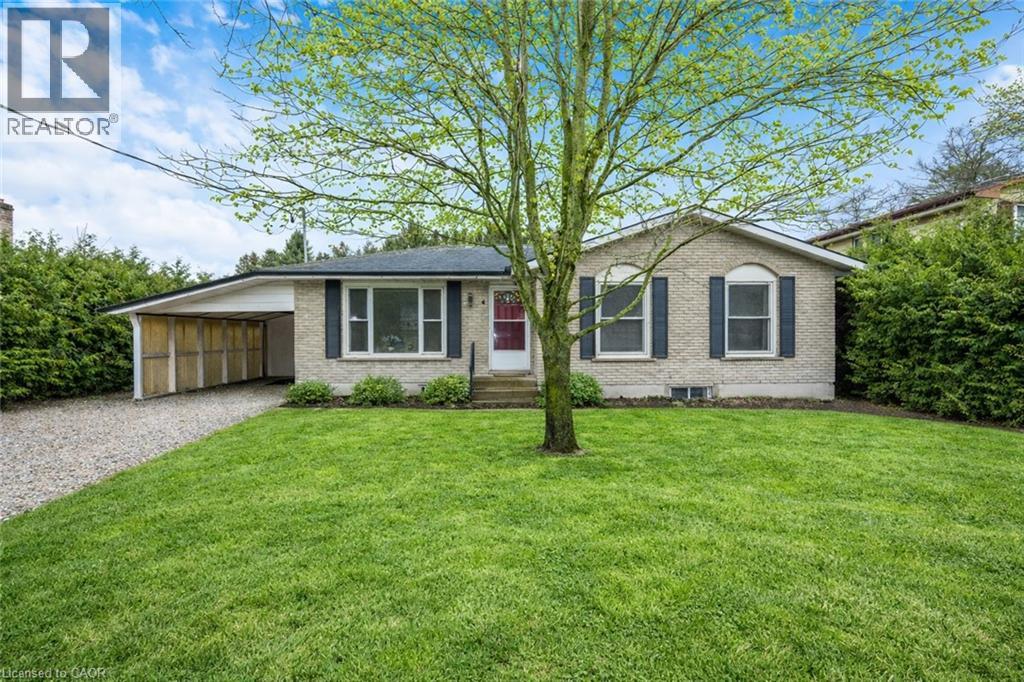 4 LYNDHURST Avenue, Simcoe, Ontario