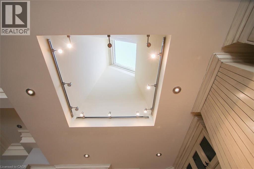 205 Paige Place, Kitchener, Ontario   - Photo 14 - 40817136