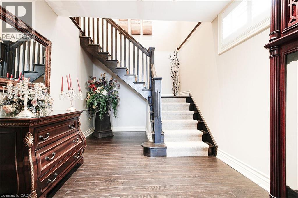 205 Paige Place, Kitchener, Ontario   - Photo 23 - 40817136