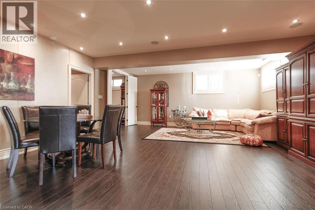 205 Paige Place, Kitchener, Ontario   - Photo 26 - 40817136