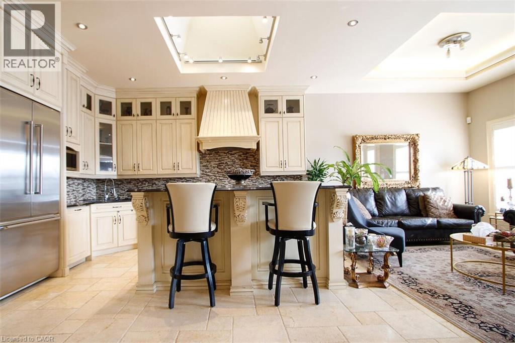 205 Paige Place, Kitchener, Ontario   - Photo 4 - 40817136