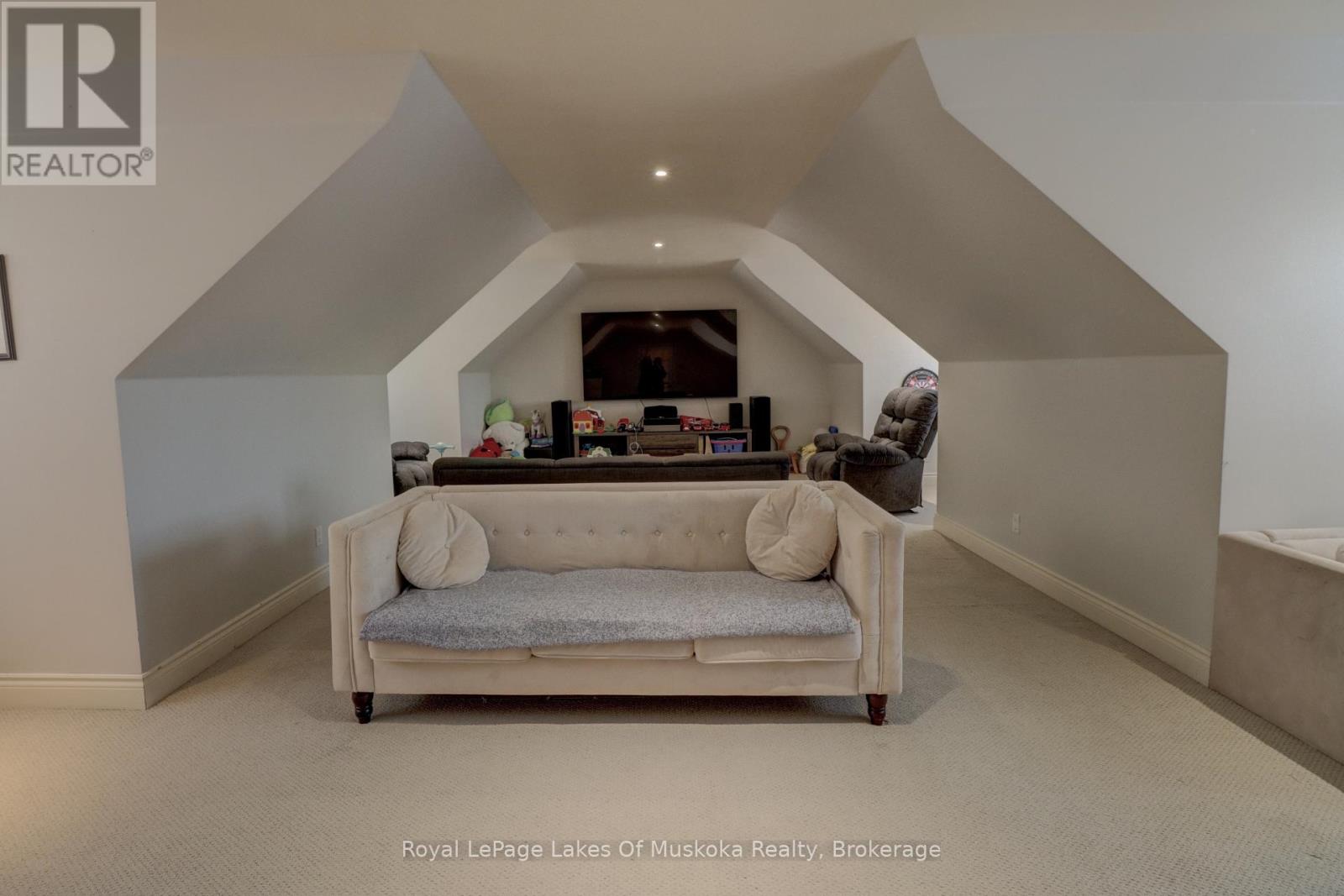 317 Falcon Road, Huntsville, Ontario  P1H 1N3 - Photo 37 - X12948778