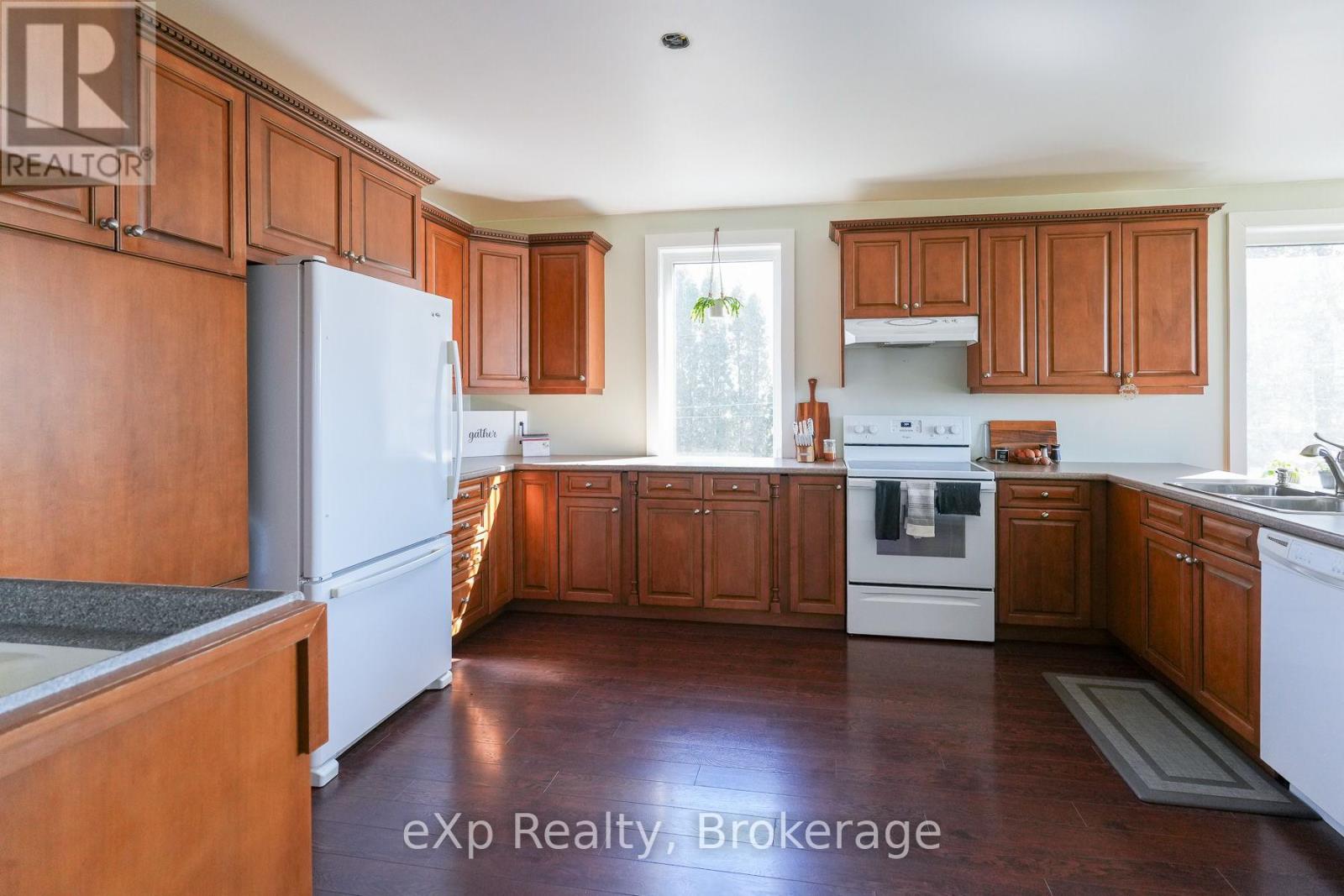 55163 Concession Road 12, Chatsworth, Ontario  N0G 1L0 - Photo 15 - X12948944