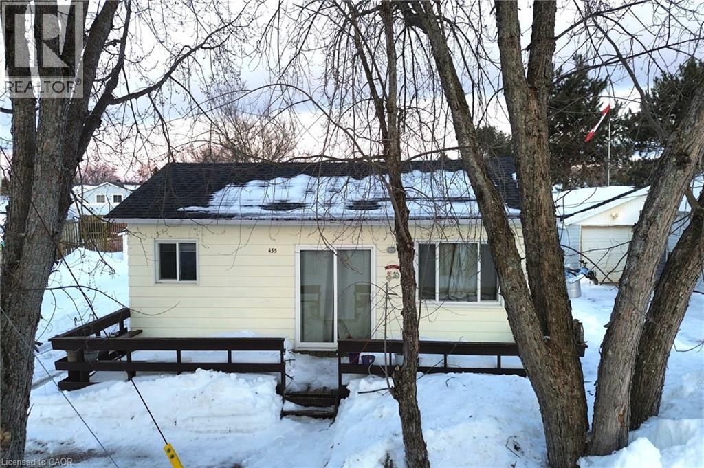 435 LIMIT Street, Massey, Ontario