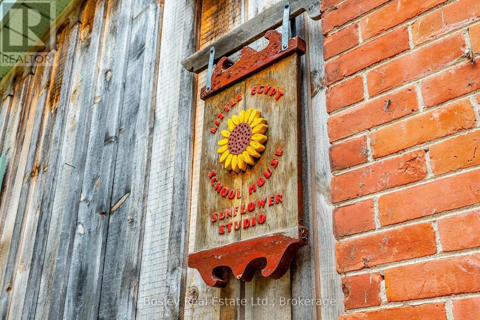 355276 The Blue Mountains Euphrasia Townline, Blue Mountains, Ontario  N0H 1J0 - Photo 6 - X12949292