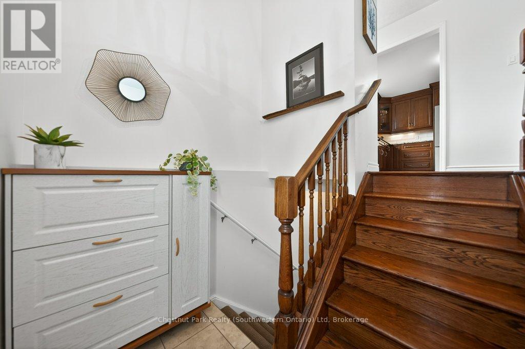 113 Sanderson Drive, Guelph, Ontario  N1H 7K1 - Photo 11 - X12949386