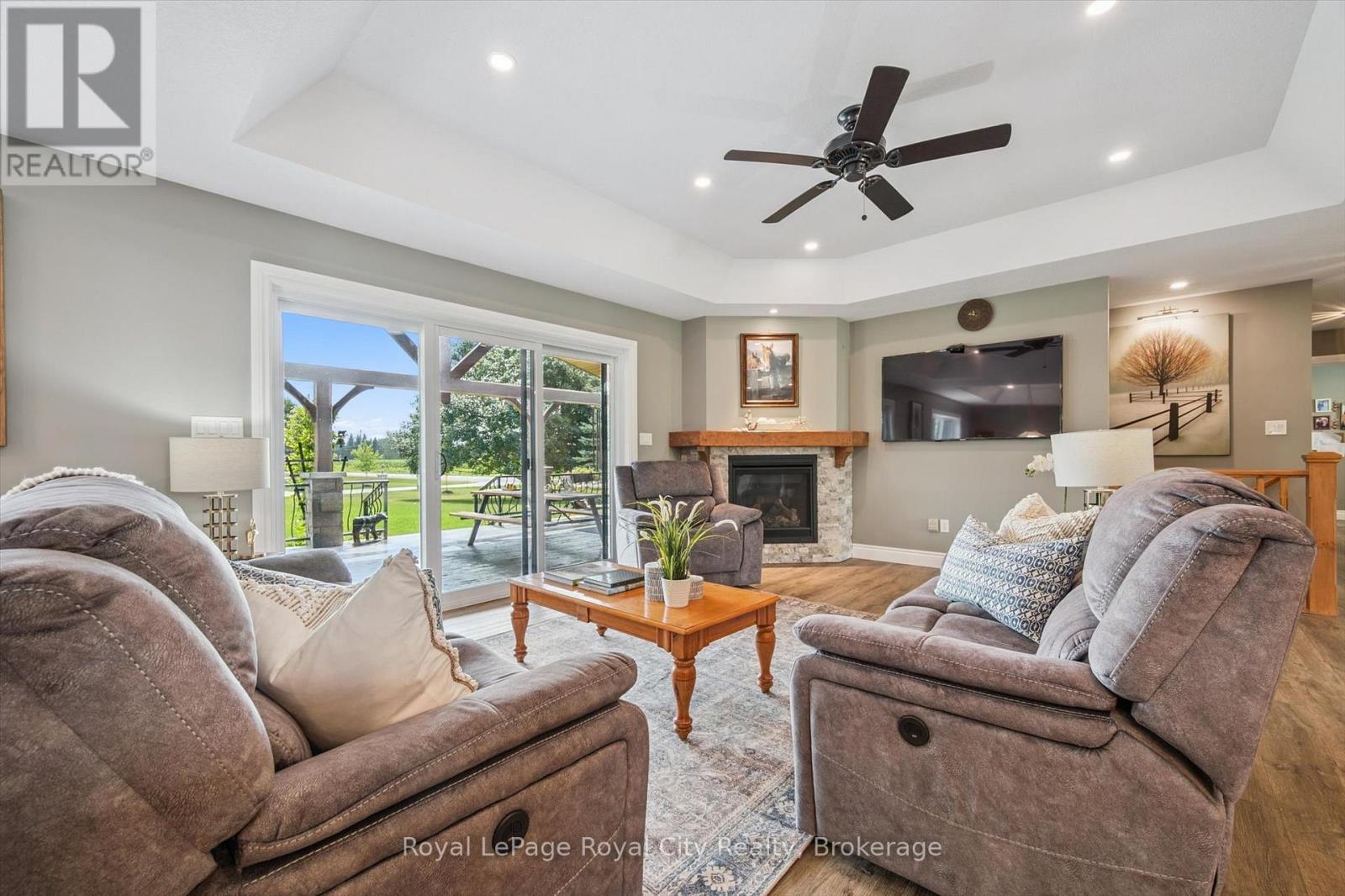 100 Harris Crescent, Southgate, Ontario  N0G 2L0 - Photo 9 - X12949536