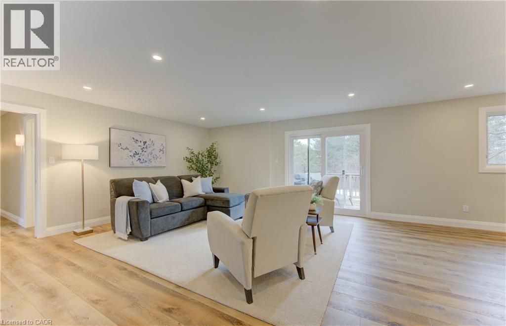 395 Warrington Drive, Waterloo, Ontario  N2L 2P7 - Photo 11 - 40817115