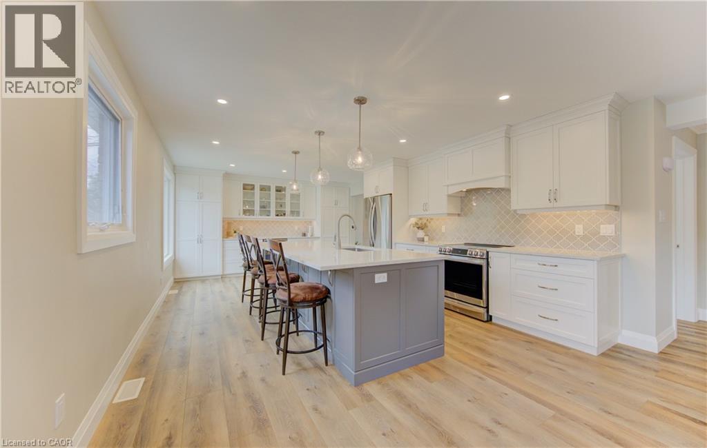 395 Warrington Drive, Waterloo, Ontario  N2L 2P7 - Photo 14 - 40817115