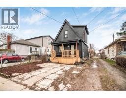7 STAPLETON Avenue, Hamilton, Ontario