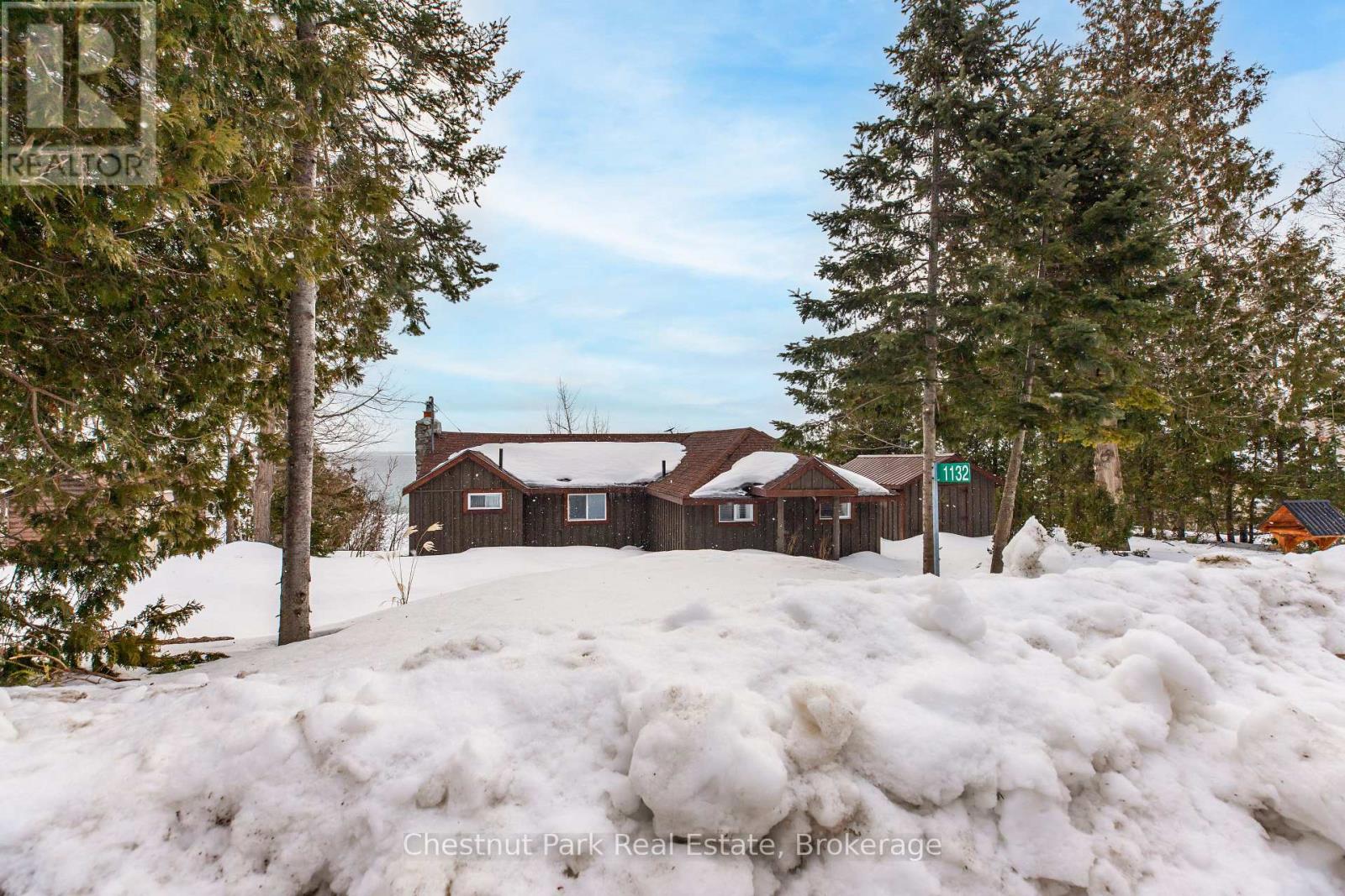 1132 Dyers Bay Road, Northern Bruce Peninsula, Ontario  N0H 1Z0 - Photo 3 - X12949770