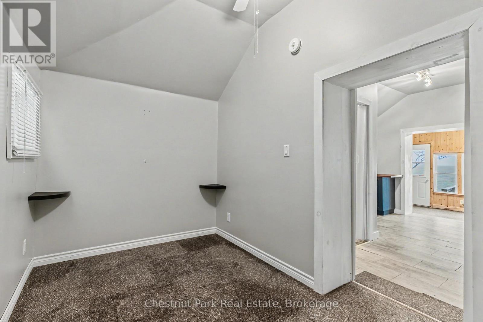 1132 Dyers Bay Road, Northern Bruce Peninsula, Ontario  N0H 1Z0 - Photo 38 - X12949770