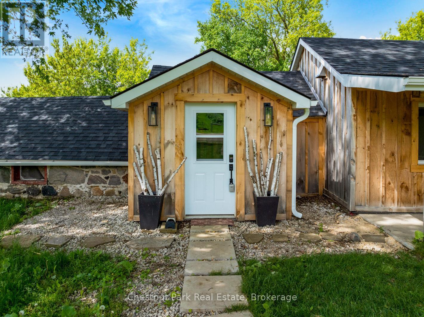 7470 21/22 Nottawasaga Side Road, Clearview, Ontario  L0M 1S0 - Photo 2 - S12950114