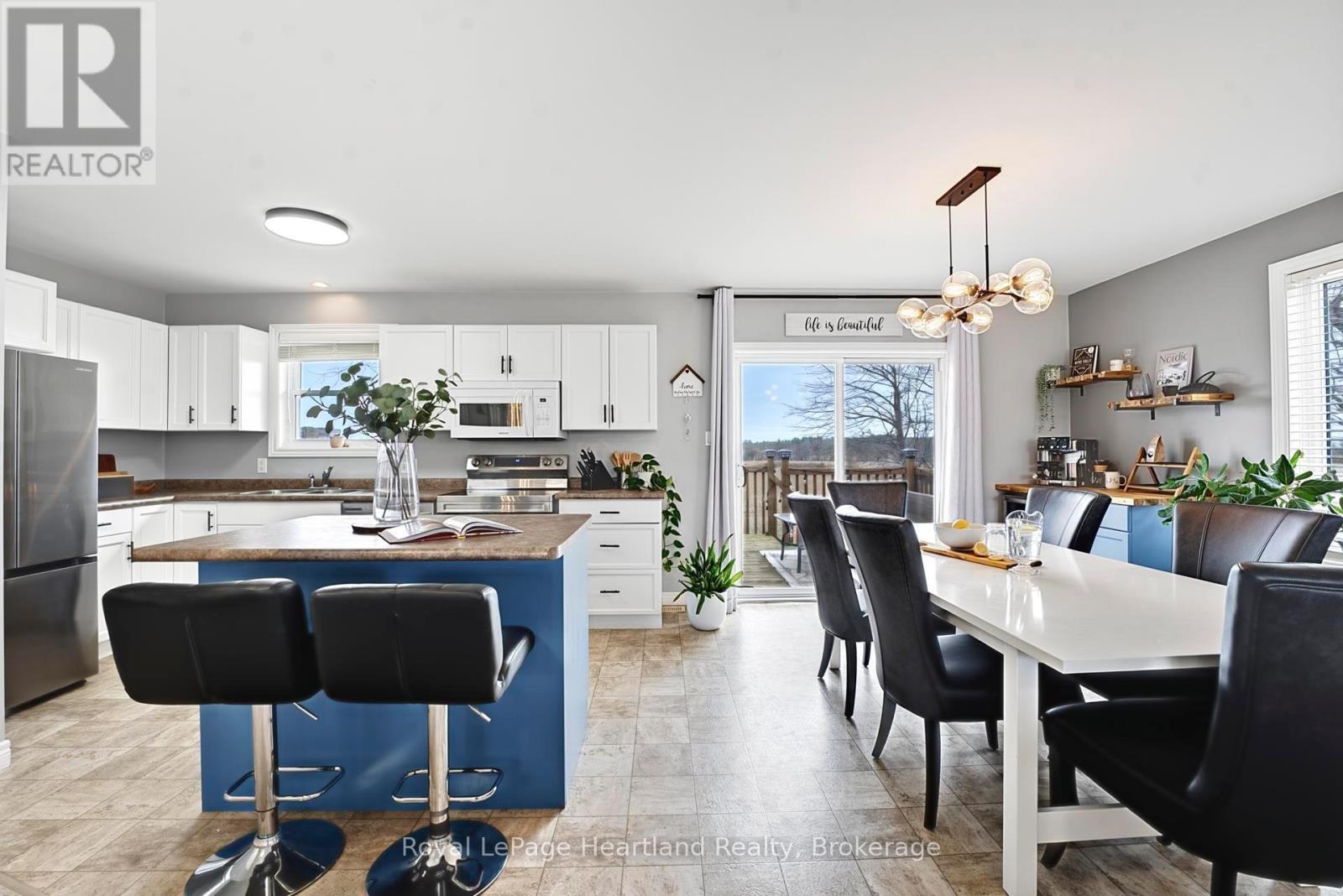 25 Lee Crescent, Goderich, Ontario  N7A 4L3 - Photo 10 - X12950356