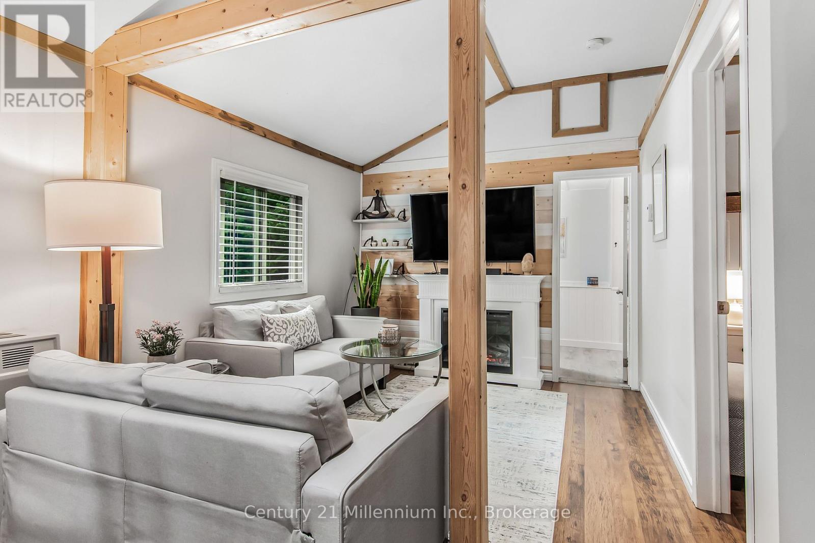 2 Hamilton Place, South Bruce Peninsula, Ontario  N0H 2G0 - Photo 30 - X12950714