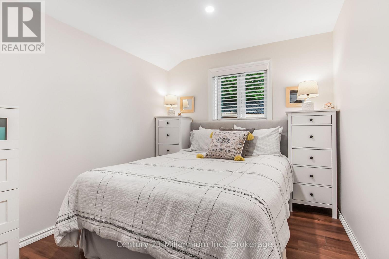 2 Hamilton Place, South Bruce Peninsula, Ontario  N0H 2G0 - Photo 34 - X12950714