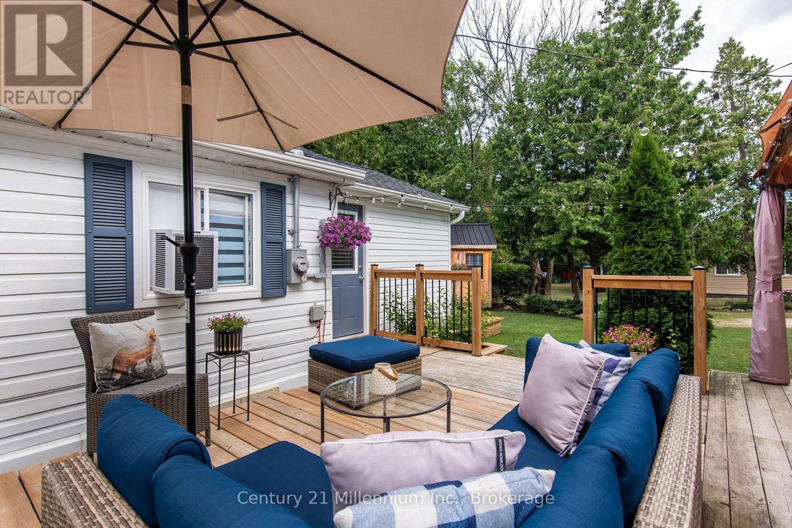 2 Hamilton Place, South Bruce Peninsula, Ontario  N0H 2G0 - Photo 9 - X12950714