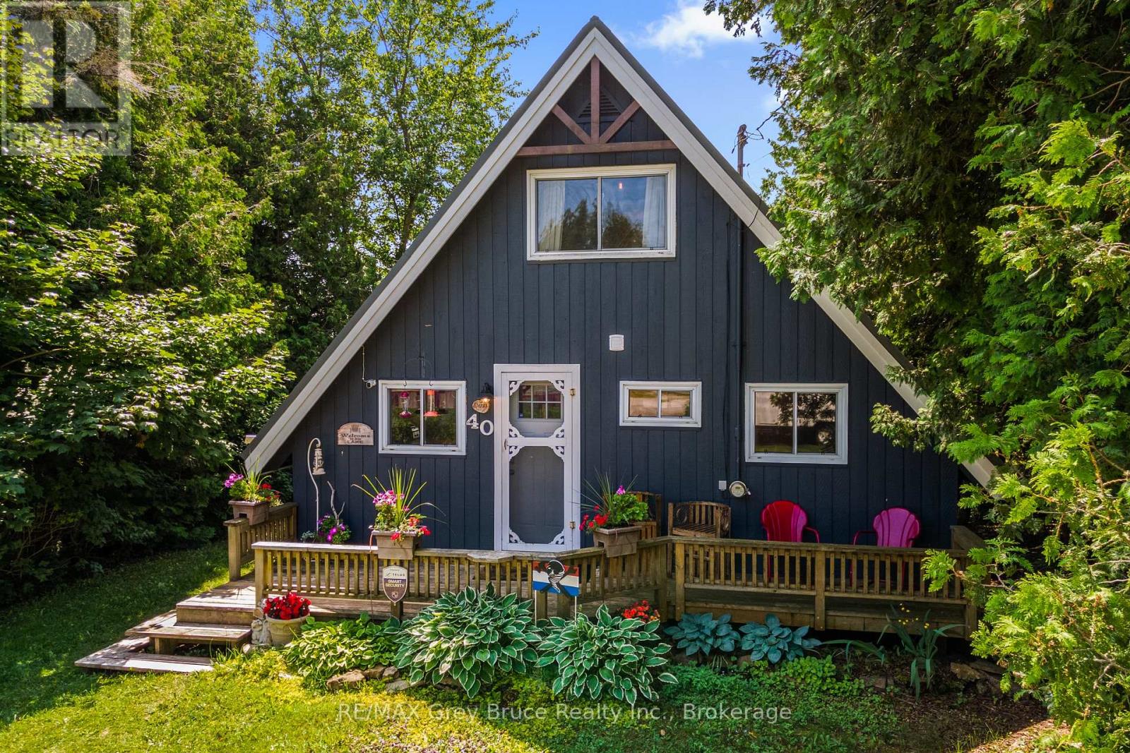 40 Aberdeen Avenue, Northern Bruce Peninsula, Ontario  N0H 2T0 - Photo 39 - X12950796