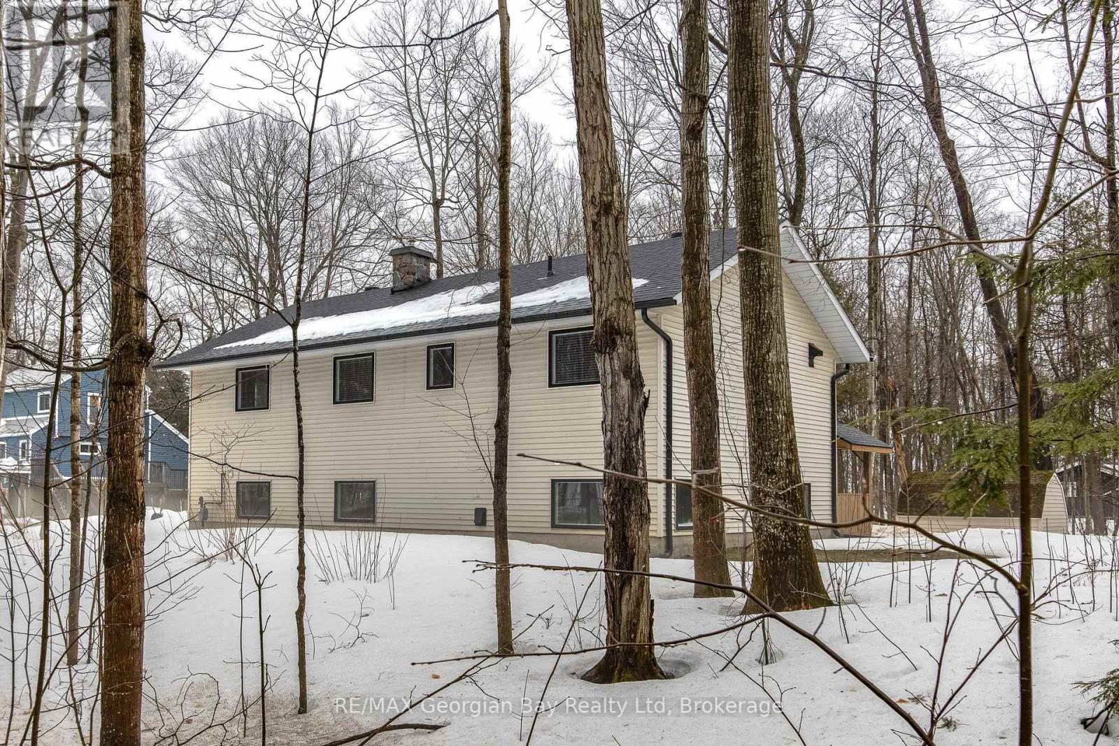 2 Belle Vue Avenue, Tiny, Ontario  L9M 0H5 - Photo 2 - S12951088