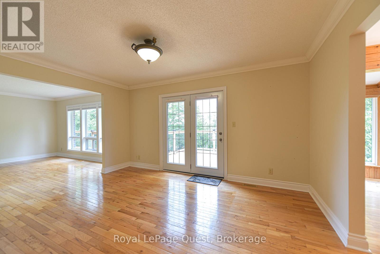 27 Heyden Avenue, Orillia, Ontario  L3V 0G5 - Photo 7 - S12951264