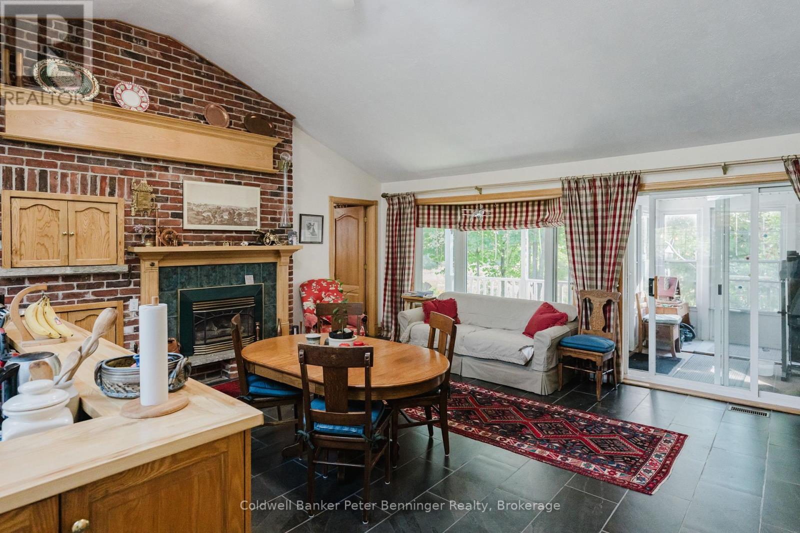 133889 Allan Park Road, West Grey, Ontario  N0G 1S0 - Photo 6 - X12950956