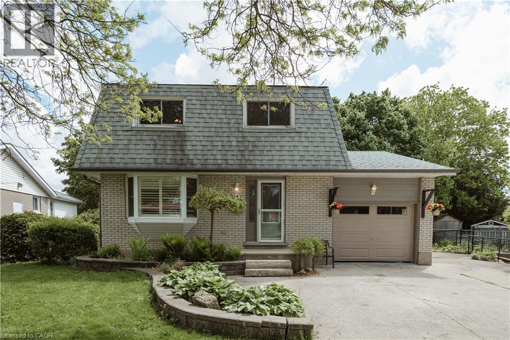 642 CEDARGROVE Place, Waterloo, Ontario