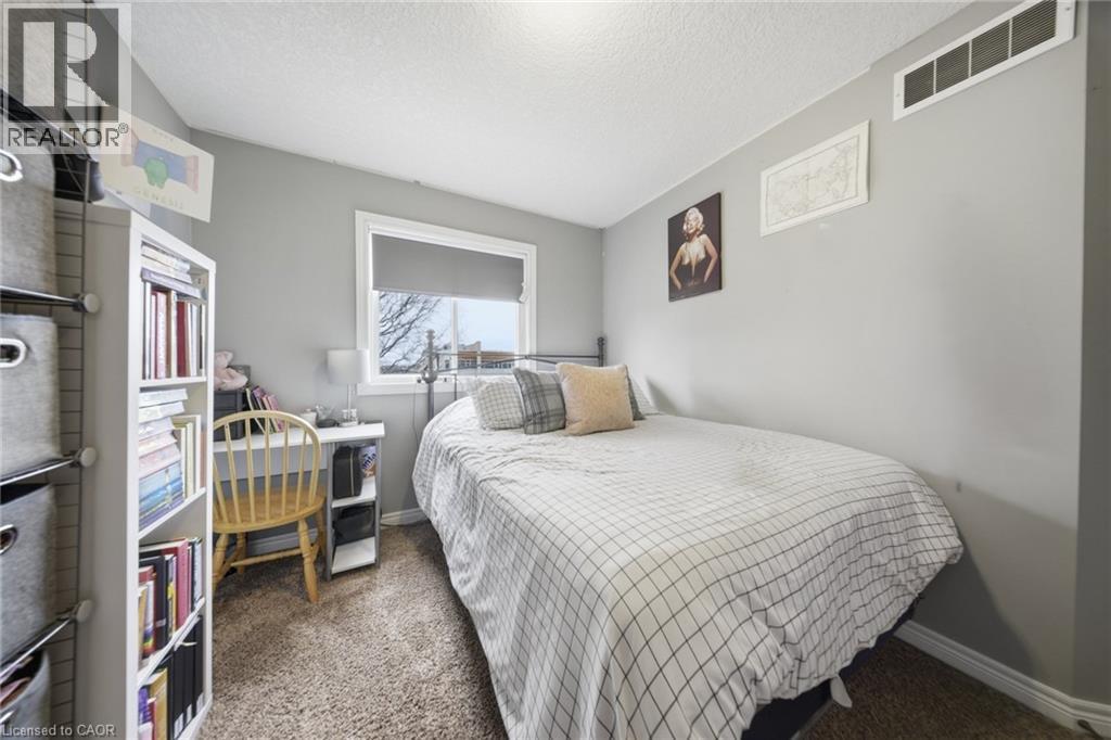 858 Stonegate Drive, Woodstock, Ontario  N4V 1G4 - Photo 17 - 40816159