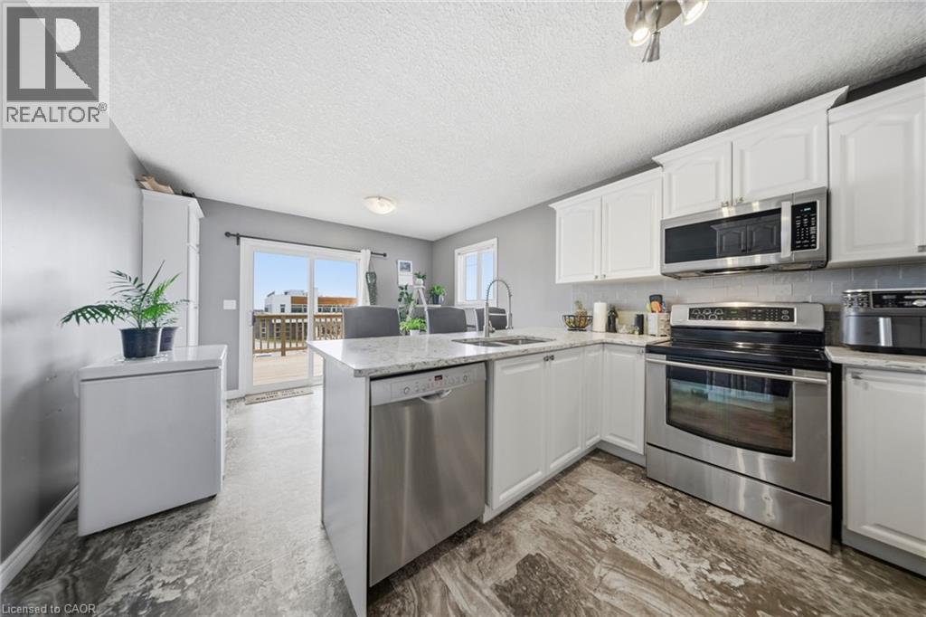 858 Stonegate Drive, Woodstock, Ontario  N4V 1G4 - Photo 7 - 40816159