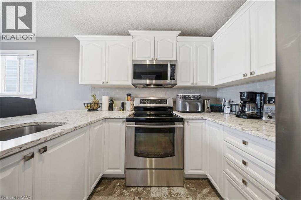 858 Stonegate Drive, Woodstock, Ontario  N4V 1G4 - Photo 8 - 40816159