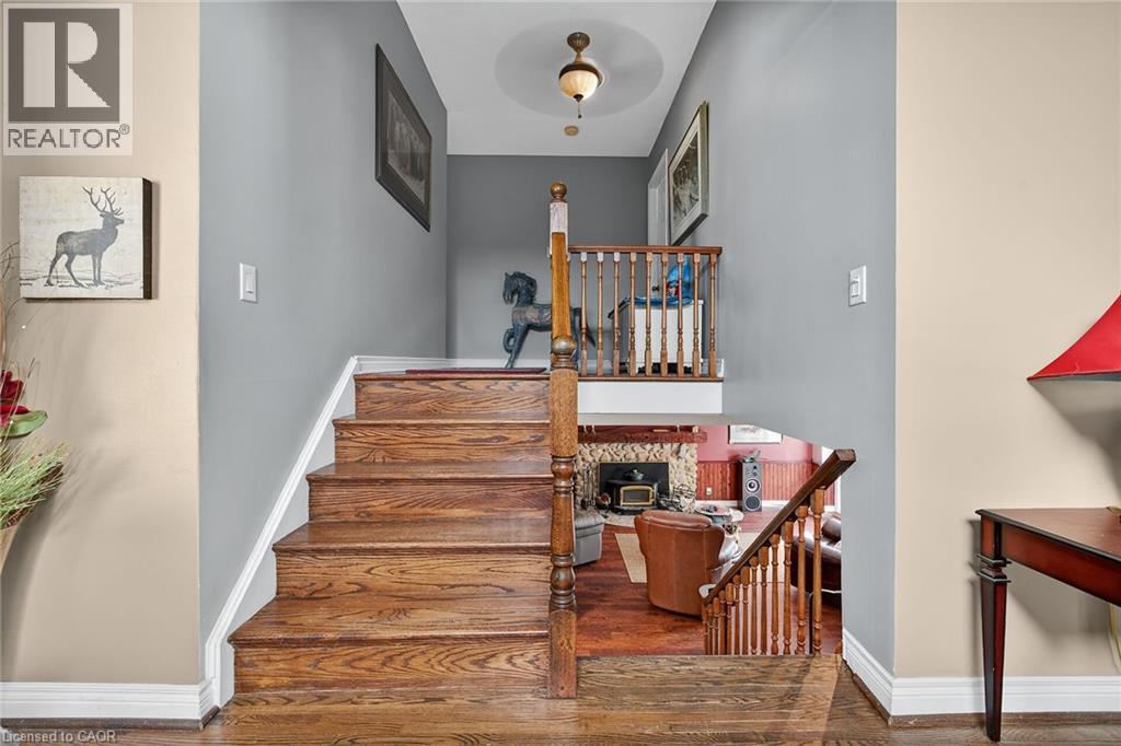 5590 Blind Line, Burlington, Ontario  L7P 0B2 - Photo 13 - 40815884