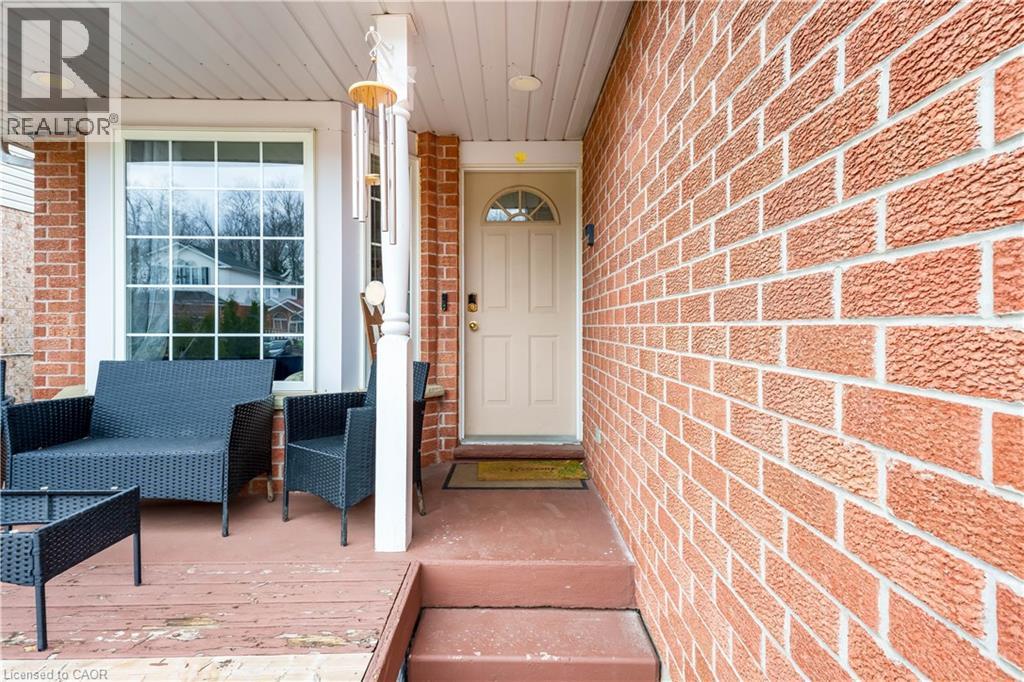 183 Bush Clover Crescent, Kitchener, Ontario  N2E 3P7 - Photo 3 - 40813889