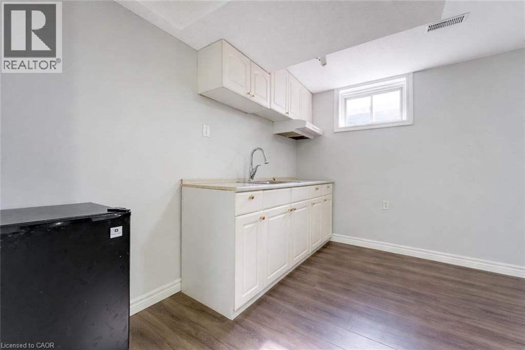 183 Bush Clover Crescent, Kitchener, Ontario  N2E 3P7 - Photo 35 - 40813889