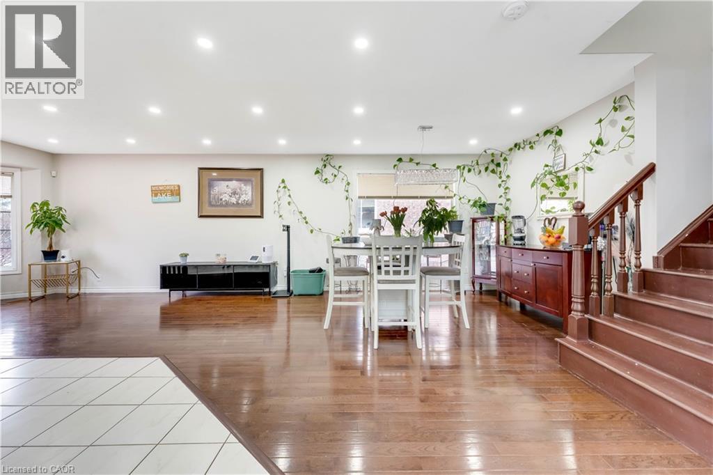 183 Bush Clover Crescent, Kitchener, Ontario  N2E 3P7 - Photo 7 - 40813889